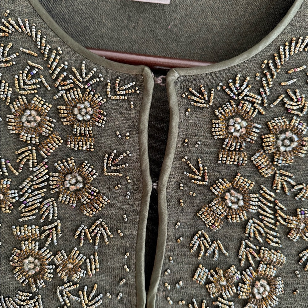 Ann Taylor Ultra Fine Merino Wool Beaded Cardigan Sz S - Picture 10 of 11